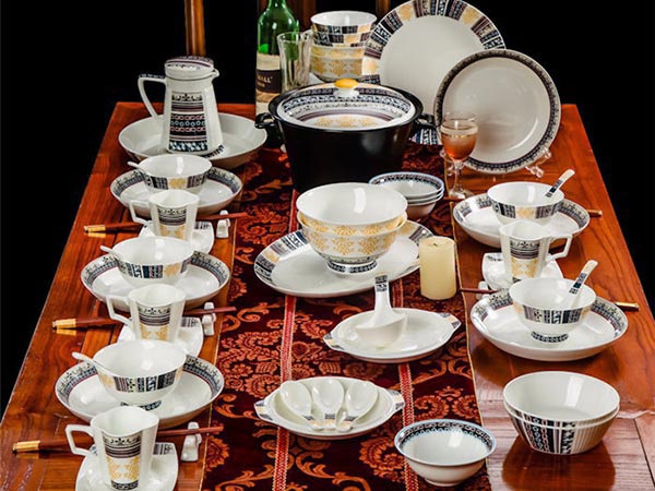 72頭傳奇餐具¥8,600.00